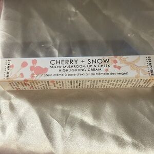 Seraphine Botanicals Cherry + Snow-Snow Mushroom Lip & Cheek Highlighting Cream